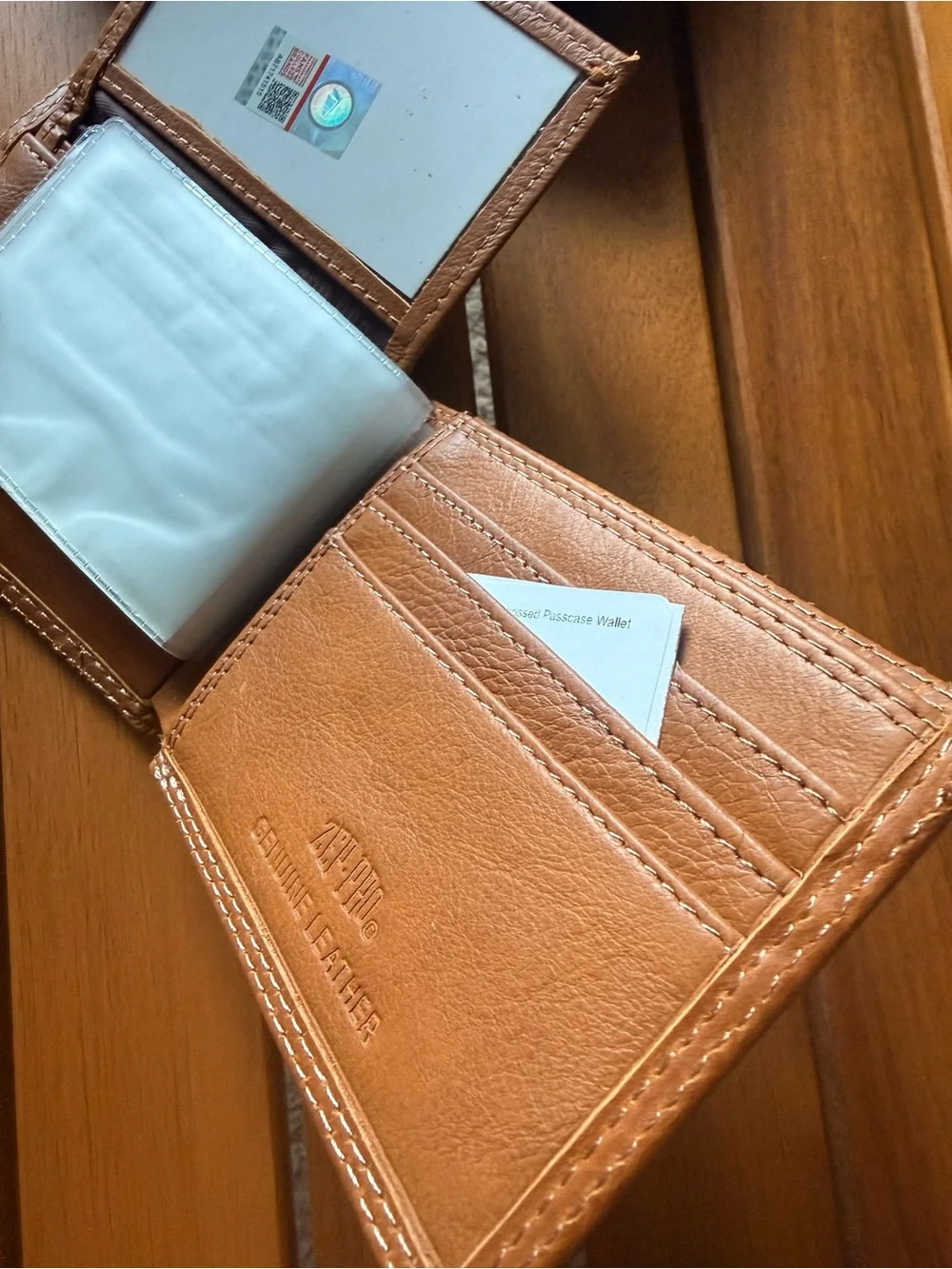 ZEP-PRO Chestnut Brown Leather Men's Bifold Wallet with Debossed 'A'